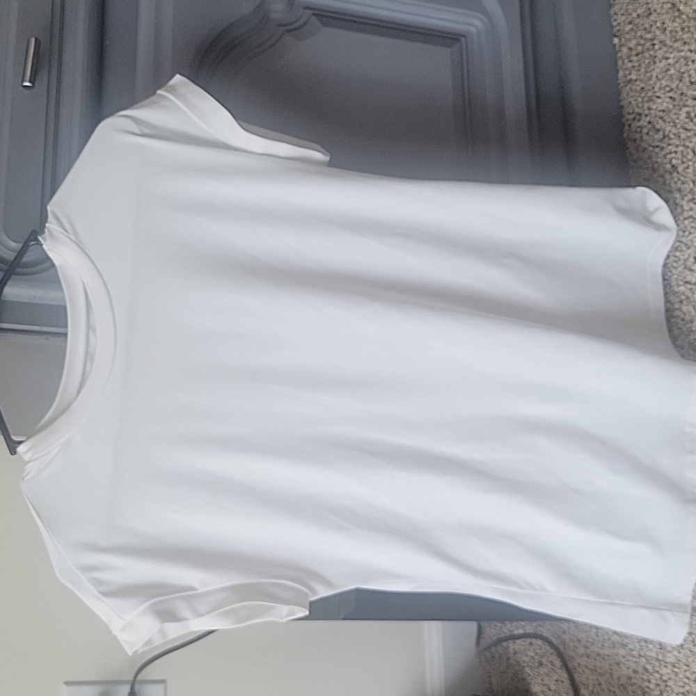 White tee